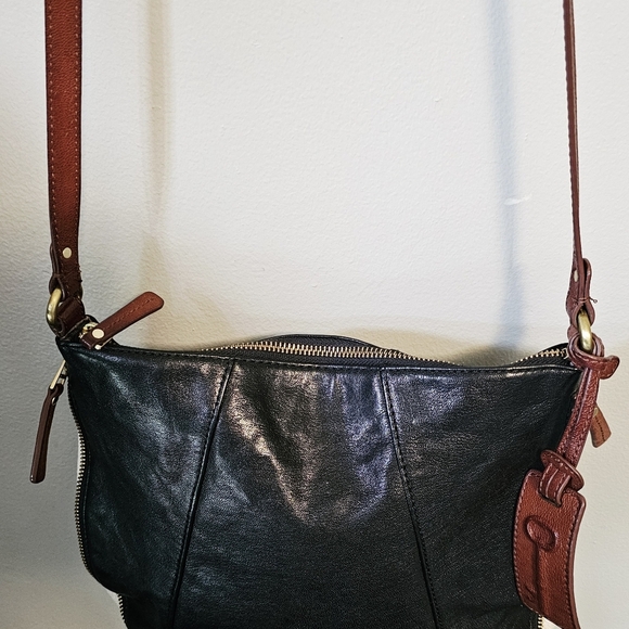 Fossil Black expandable color block Leather Crossbody Bag - Picture 7 of 13